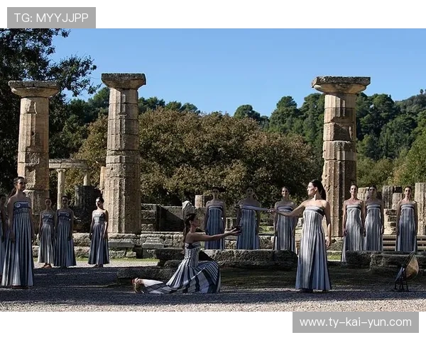 第25届冬奥会火炬移交仪式在雅典举行，圣火传递至米兰-科尔蒂纳丹佩佐